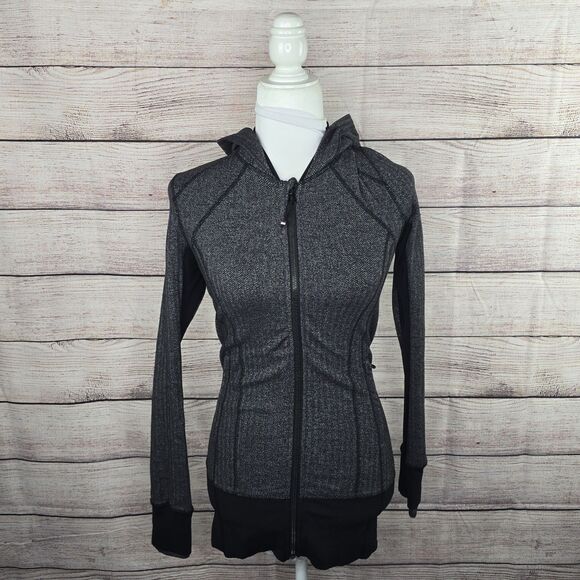 Women's Lululemon Daily Practice Mid Layer Jacket Hooded Size 4 Full Zip - Picture 1 of 8